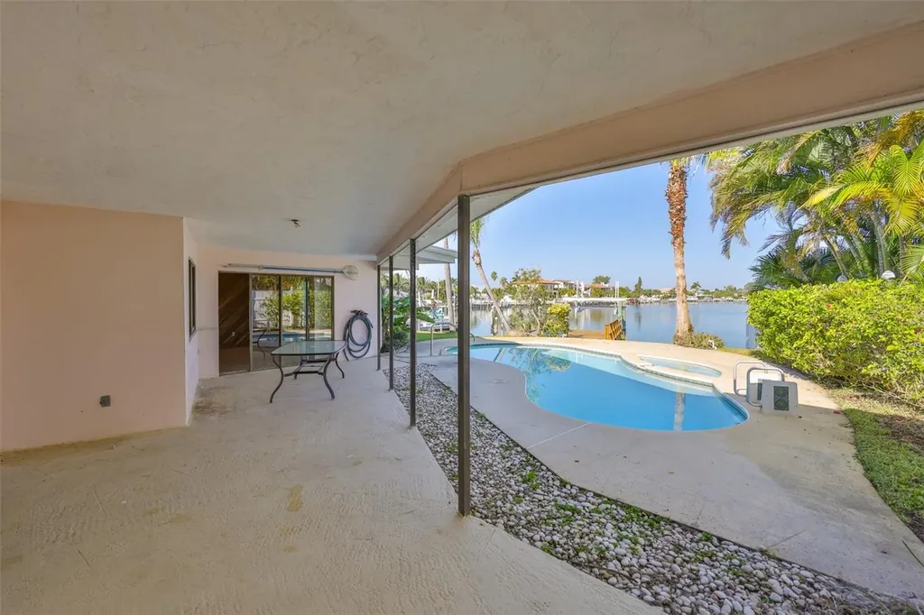 410 Harbor Drive N Indian Rocks Beach FL 33785