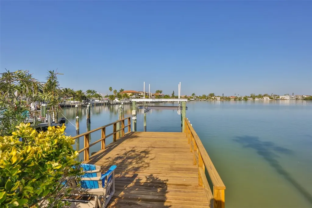 410 Harbor Drive N Indian Rocks Beach FL 33785