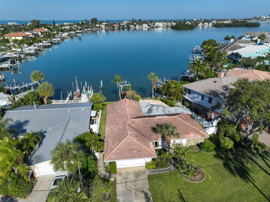 410 Harbor Drive N Indian Rocks Beach FL 33785