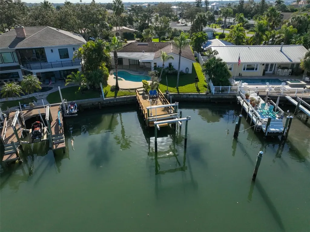 410 Harbor Drive N Indian Rocks Beach FL 33785