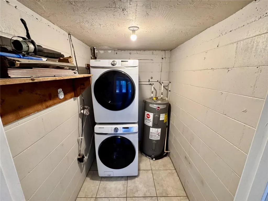 3810 Johnson Street Orlando FL 32805