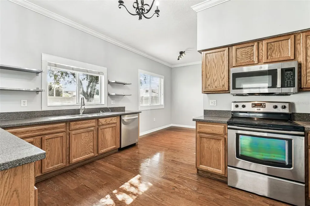 395 Wingate Circle Oldsmar FL 34677