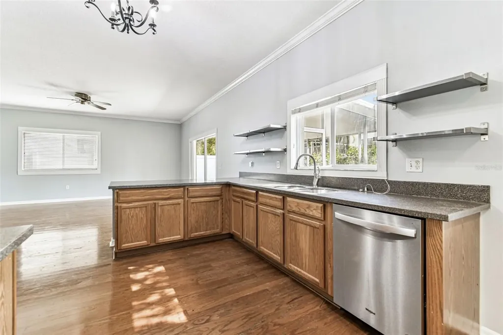 395 Wingate Circle Oldsmar FL 34677
