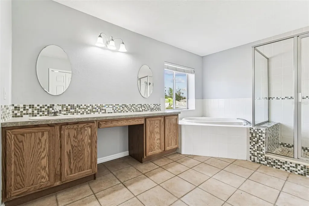 395 Wingate Circle Oldsmar FL 34677