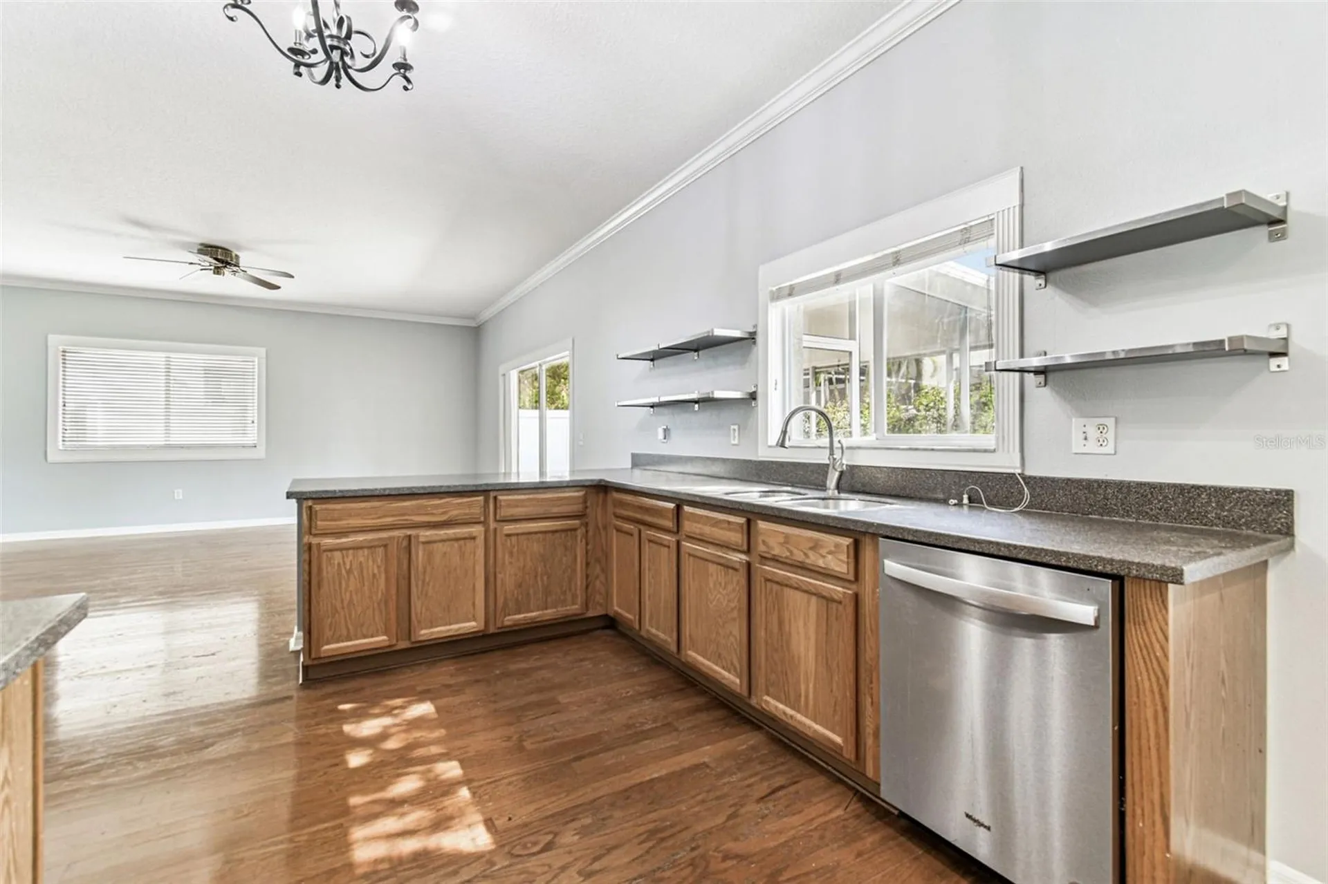 395 Wingate Circle Oldsmar FL 34677