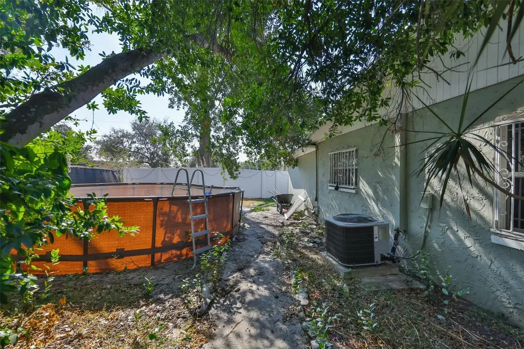 3901 N Clearfield Avenue Tampa FL 33603