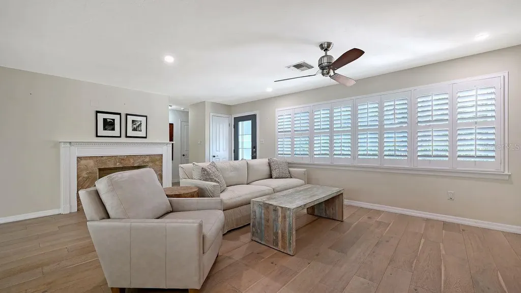 4810 Bay Shore Road Sarasota FL 34234