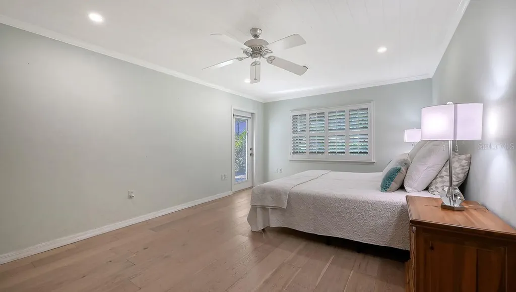 4810 Bay Shore Road Sarasota FL 34234