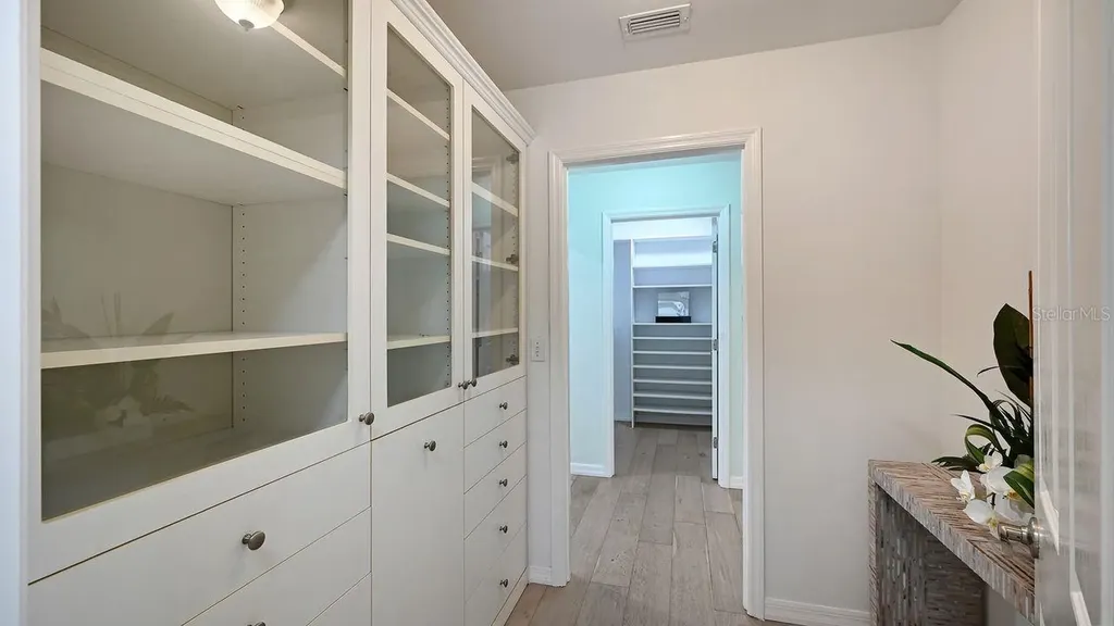 4810 Bay Shore Road Sarasota FL 34234