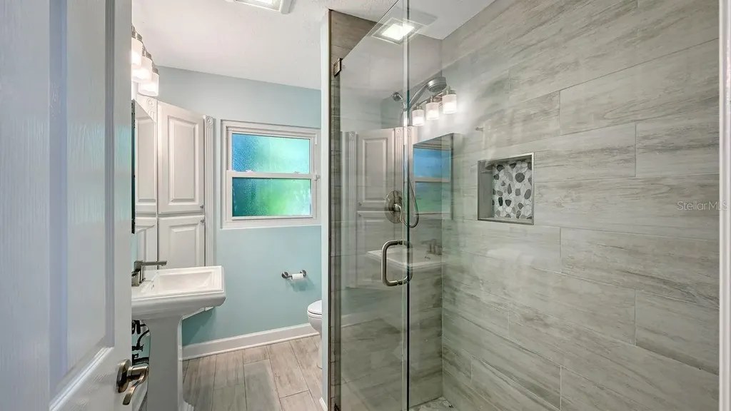 4810 Bay Shore Road Sarasota FL 34234