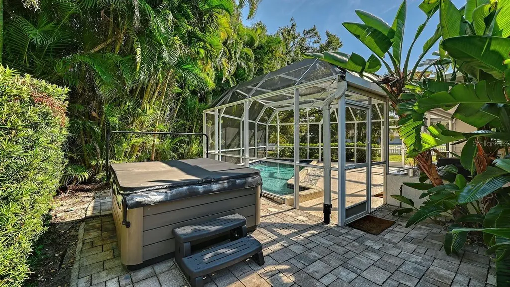 4810 Bay Shore Road Sarasota FL 34234