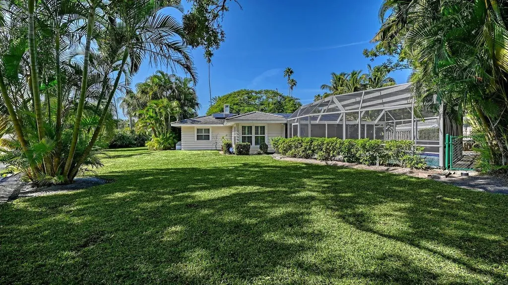 4810 Bay Shore Road Sarasota FL 34234