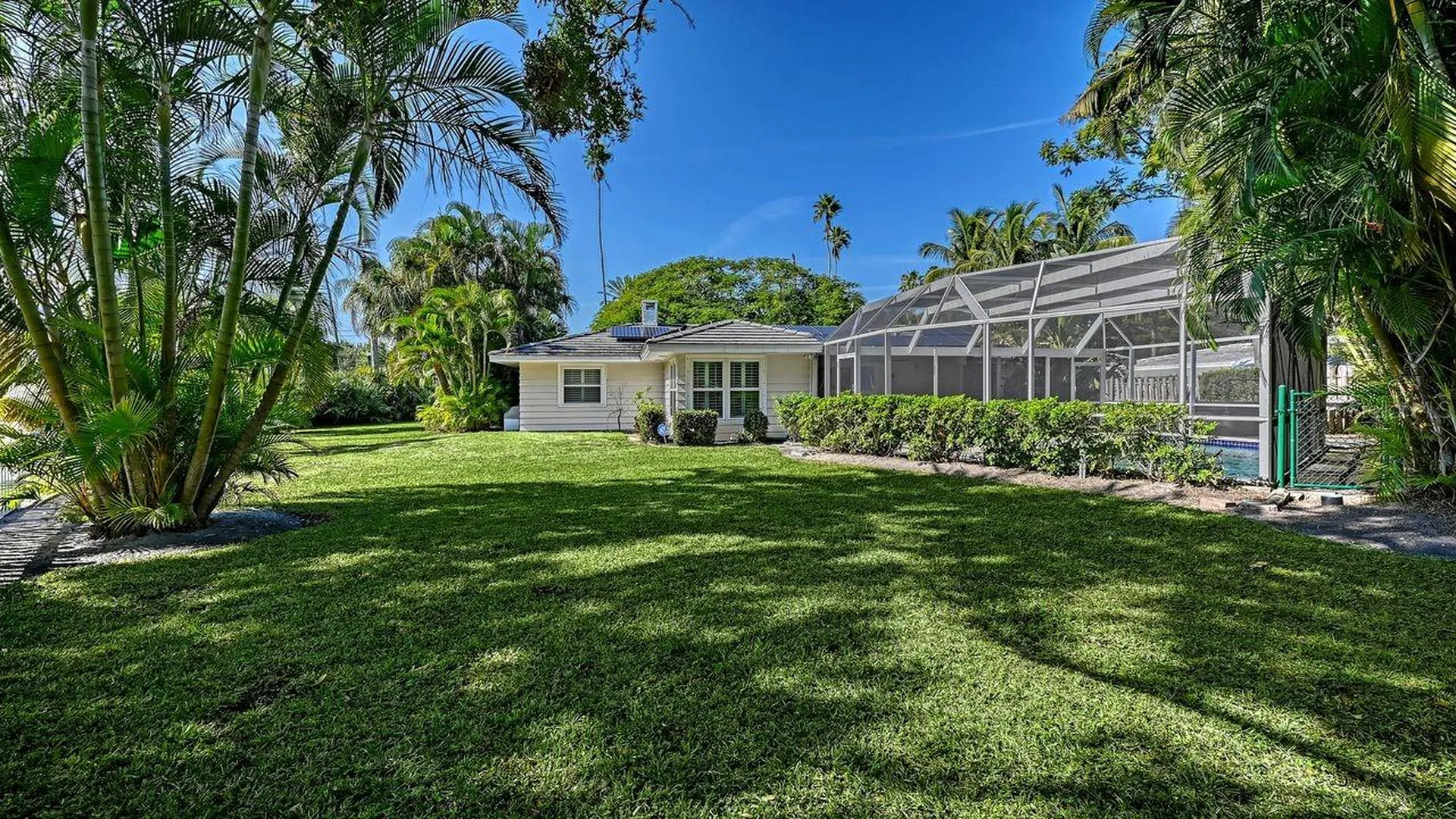 4810 Bay Shore Road Sarasota FL 34234