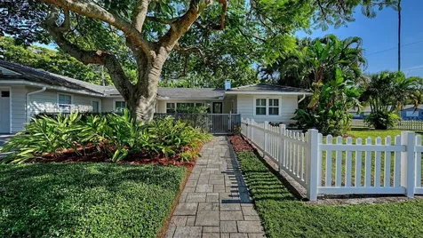 4810 Bay Shore Road Sarasota FL 34234
