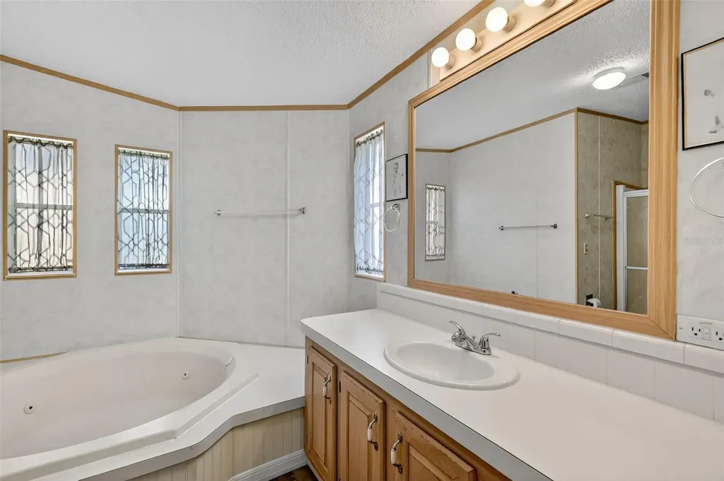 3224 Manatee Road Tavares FL 32778