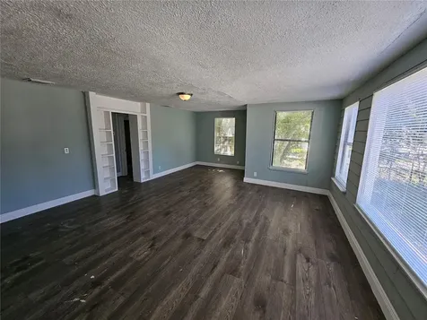 8305 N 13th Street Tampa FL 33604