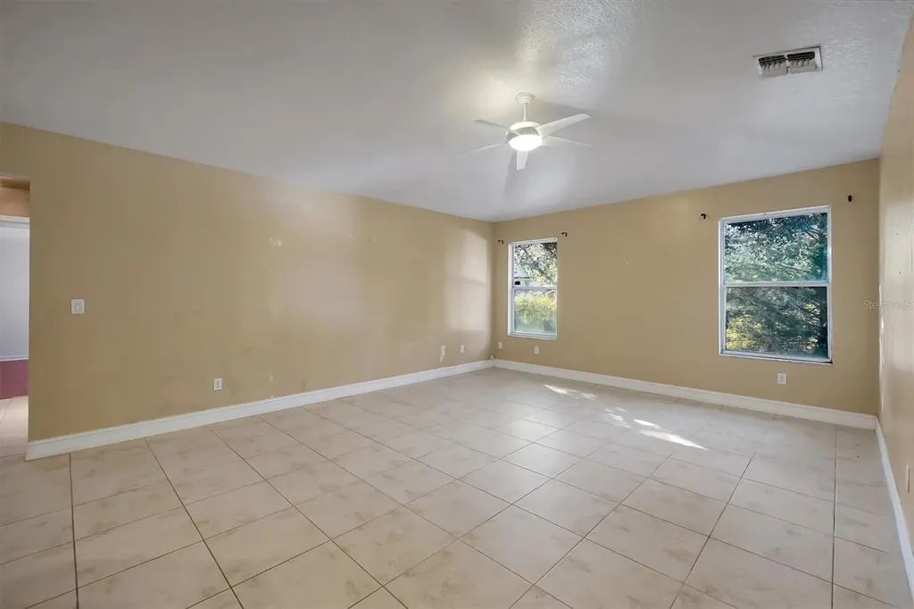 19814 Moorgate Street Orlando FL 32833
