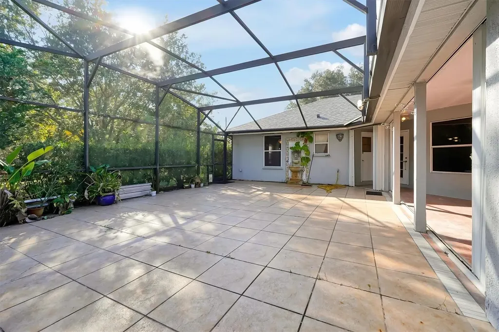 19814 Moorgate Street Orlando FL 32833