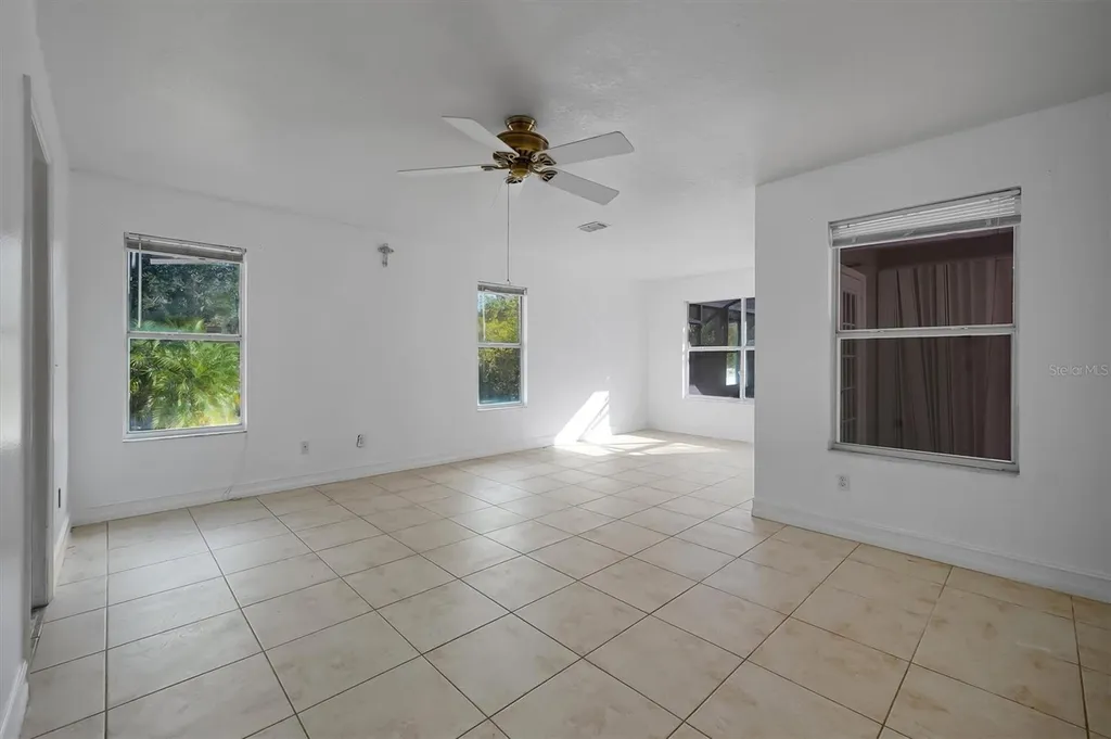 19814 Moorgate Street Orlando FL 32833