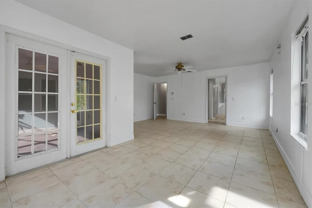 19814 Moorgate Street Orlando FL 32833