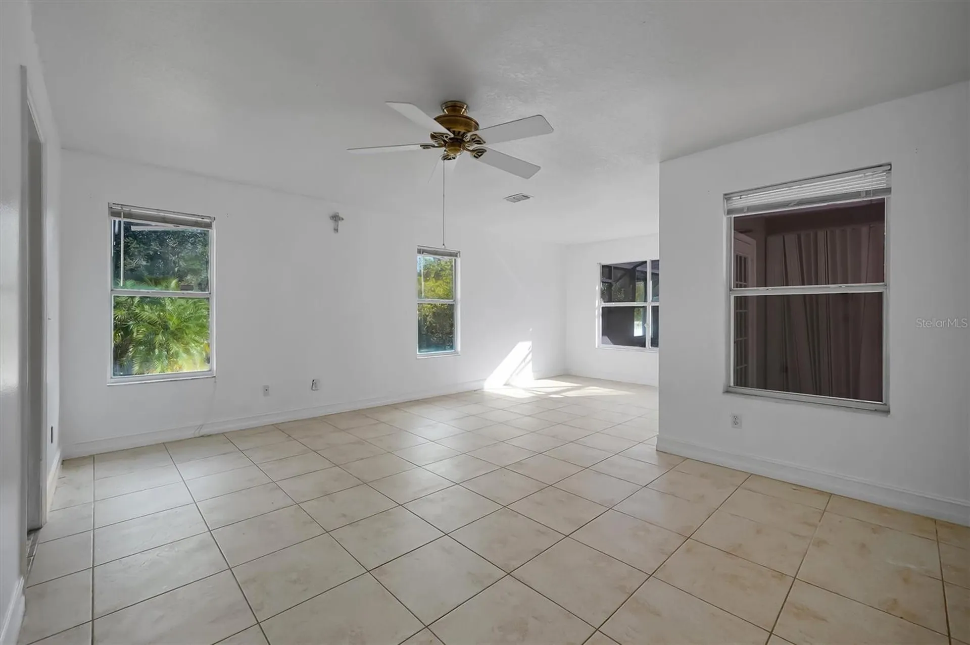 19814 Moorgate Street Orlando FL 32833