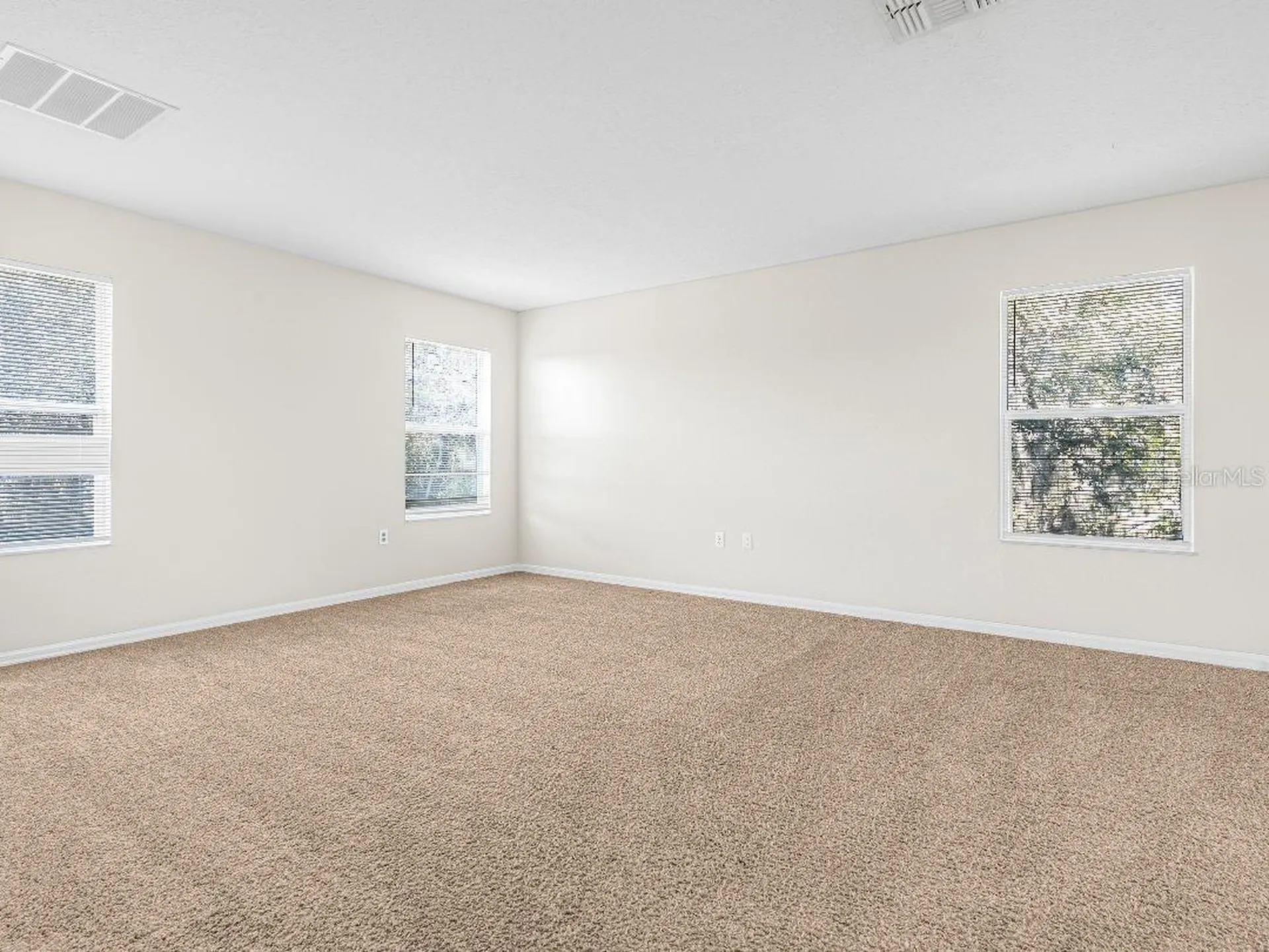 411 Manitoba Drive Kissimmee FL 34759