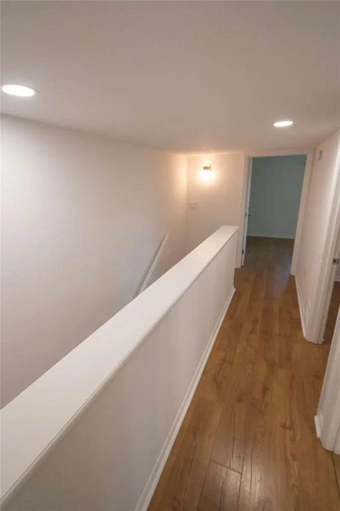 648 Cohen Way Sarasota FL 34236