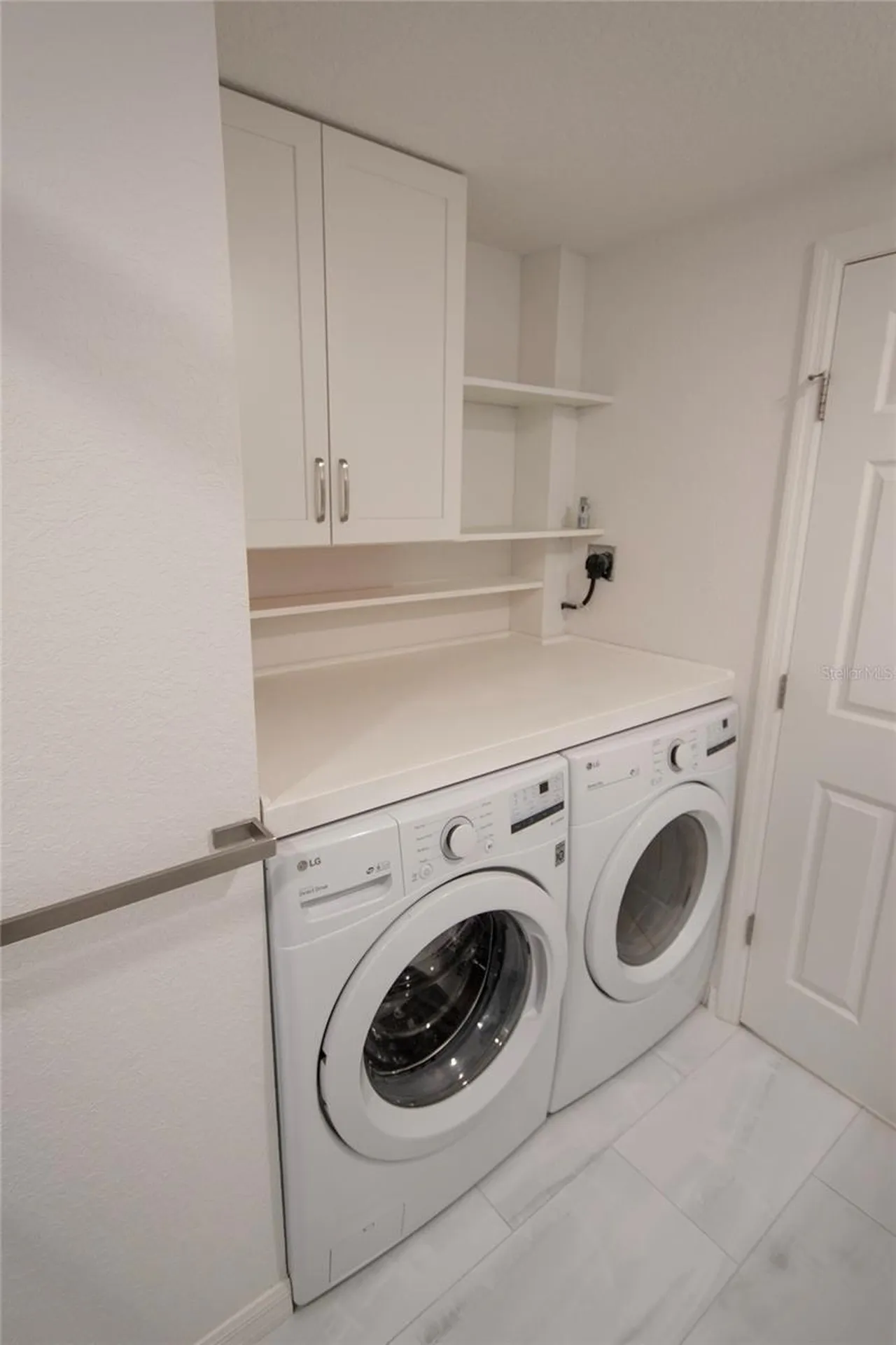 648 Cohen Way Sarasota FL 34236