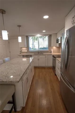 648 Cohen Way Sarasota FL 34236