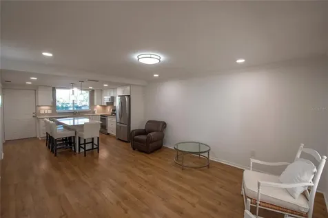 648 Cohen Way Sarasota FL 34236