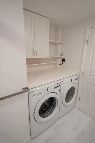 648 Cohen Way Sarasota FL 34236