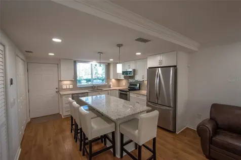 648 Cohen Way Sarasota FL 34236