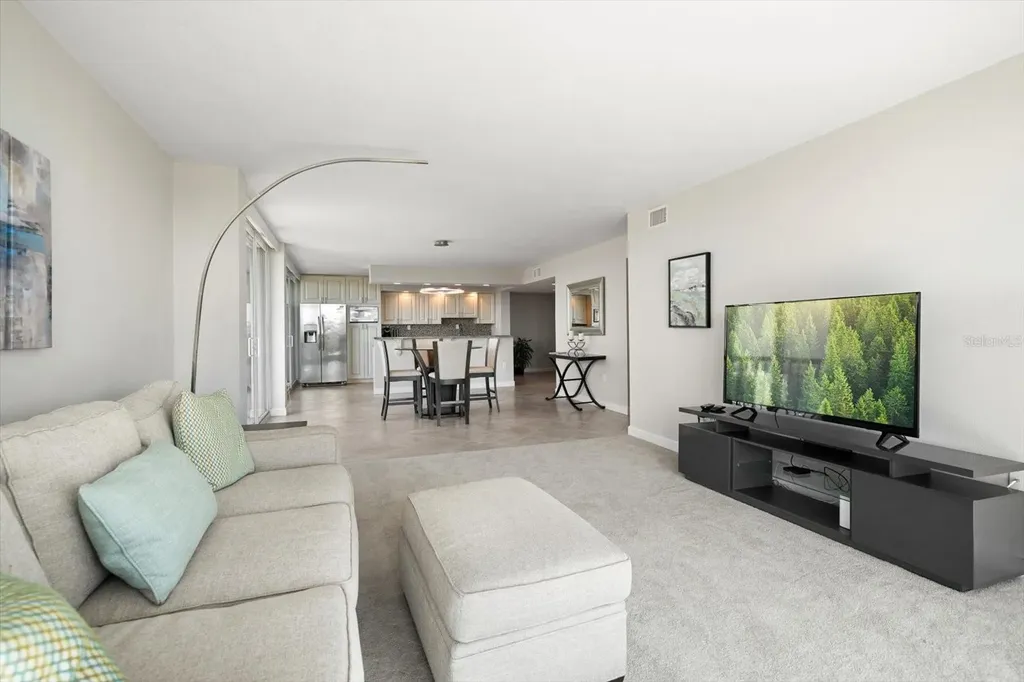 400 Island Way Clearwater Beach FL 33767