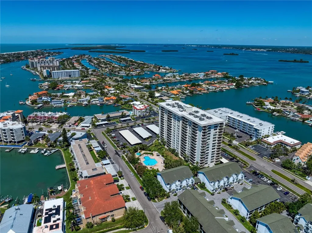 400 Island Way Clearwater Beach FL 33767