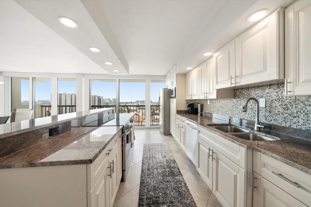 400 Island Way Clearwater Beach FL 33767
