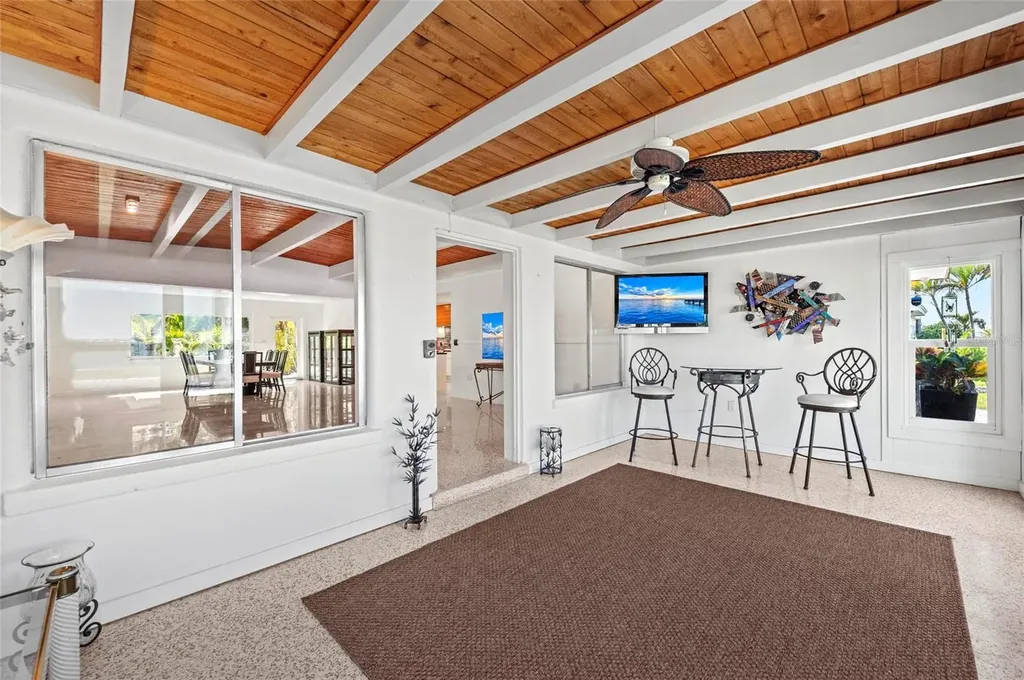 2014 Riverside Drive E Bradenton FL 34208