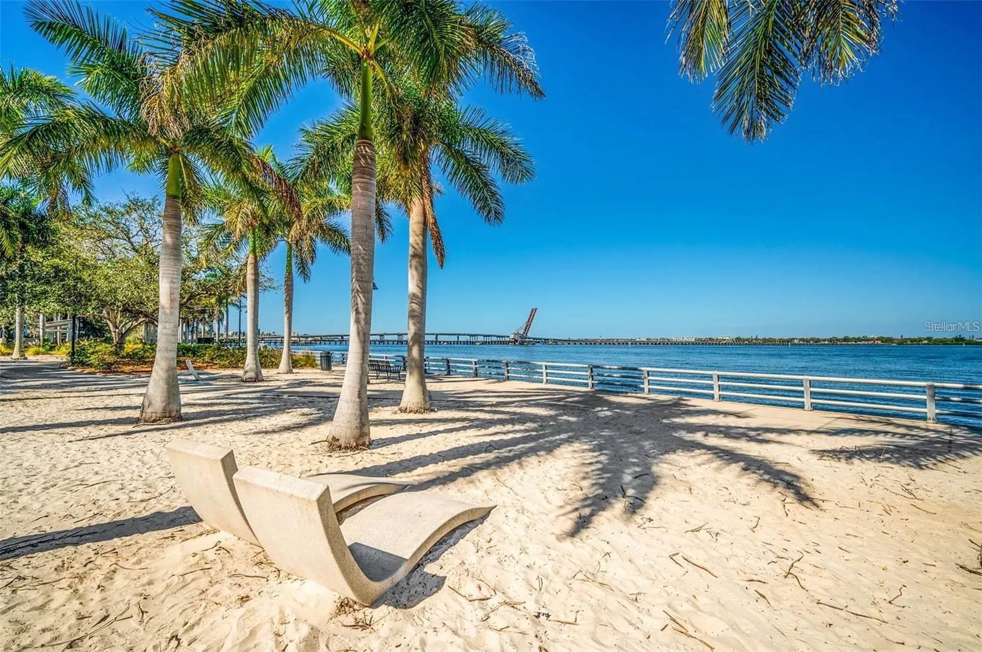 2014 Riverside Drive E Bradenton FL 34208