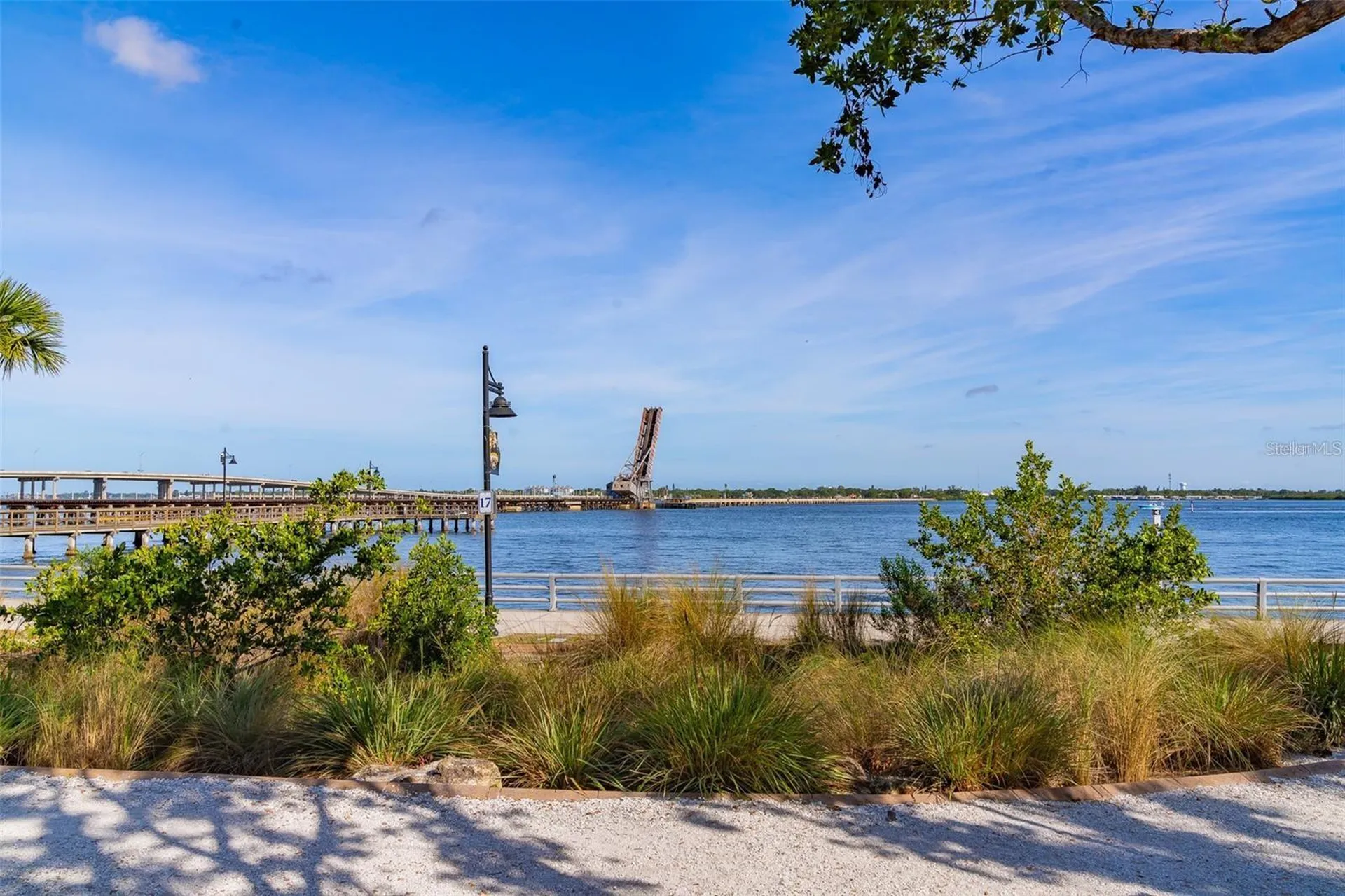 2014 Riverside Drive E Bradenton FL 34208