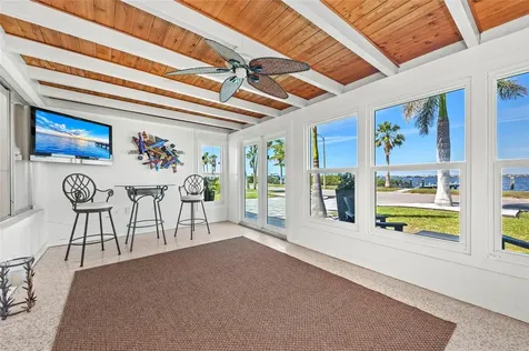 2014 Riverside Drive E Bradenton FL 34208