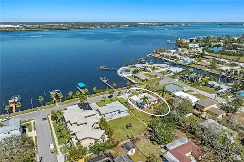 2014 Riverside Drive E Bradenton FL 34208