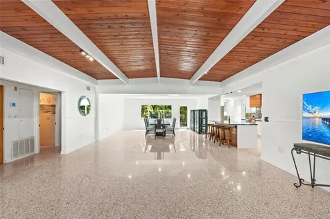 2014 Riverside Drive E Bradenton FL 34208