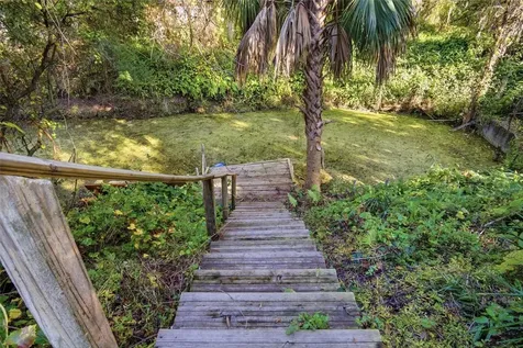 843 Cr 484 Lake Panasoffkee FL 33538
