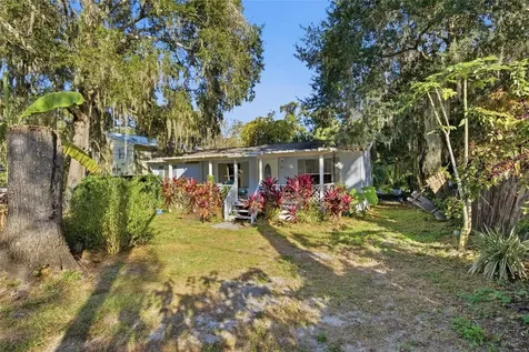 843 Cr 484 Lake Panasoffkee FL 33538