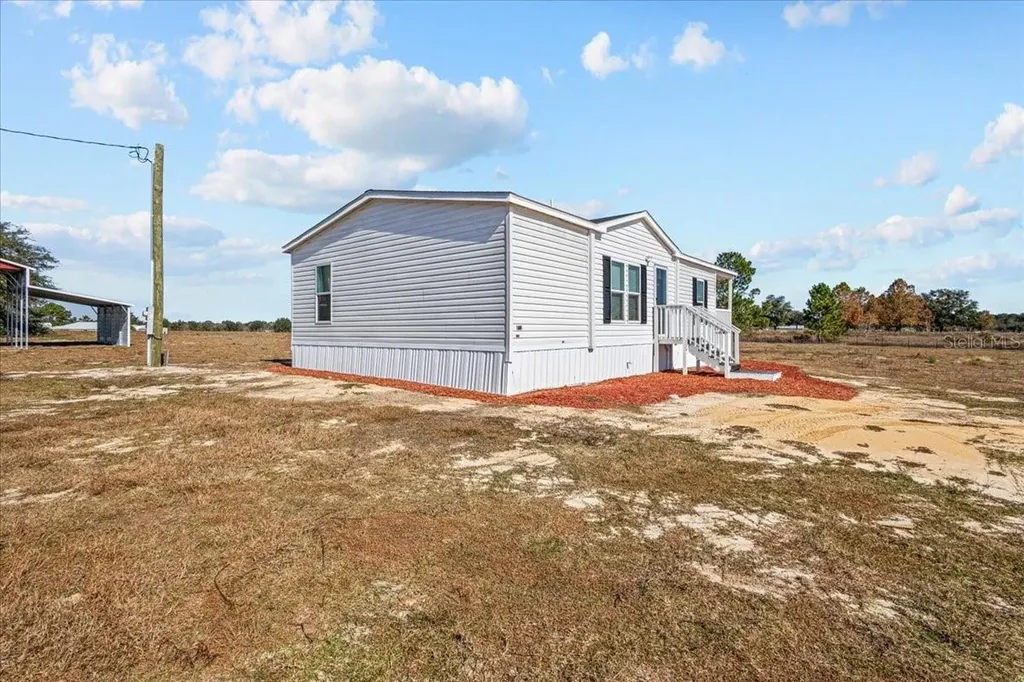 11851 SE 21st Place Morriston FL 32668