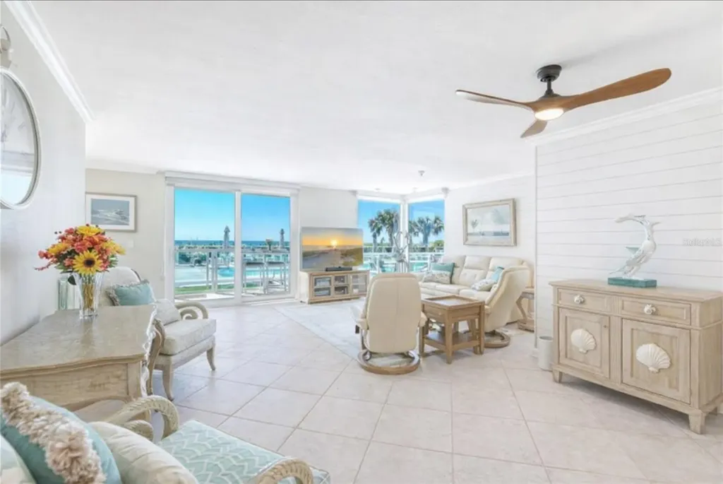 2425 Gulf Of Mexico Drive Longboat Key FL 34228