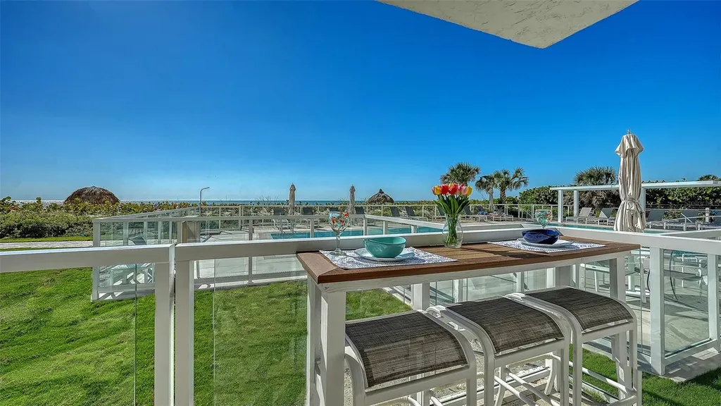 2425 Gulf Of Mexico Drive Longboat Key FL 34228