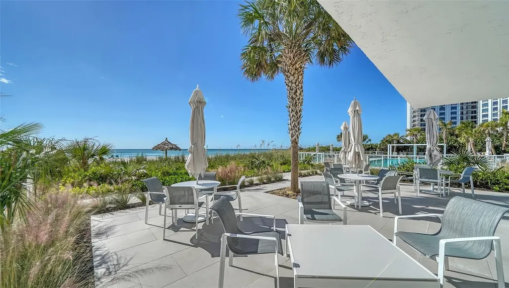 2425 Gulf Of Mexico Drive Longboat Key FL 34228