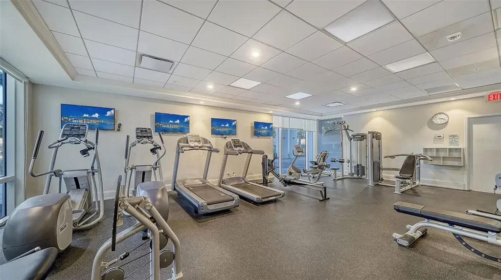 2425 Gulf Of Mexico Drive Longboat Key FL 34228
