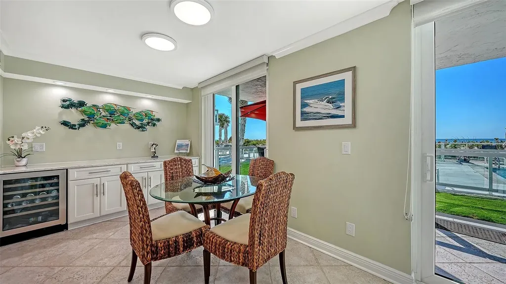 2425 Gulf Of Mexico Drive Longboat Key FL 34228