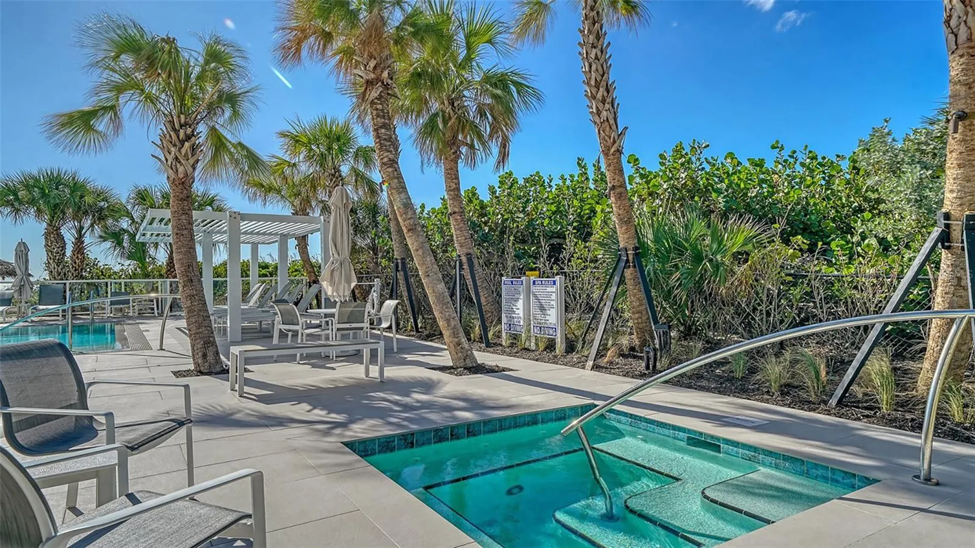2425 Gulf Of Mexico Drive Longboat Key FL 34228